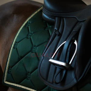 Tapis de selle de confort et de performance Conception durable pour cheval Tapis de selle anglais matelassé en tissu respirant professionnel doux - Product Image 6