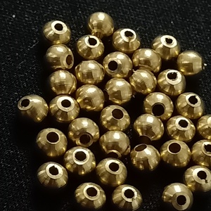 Perles rondes en laiton sur mesure de taille 2 mm idéales pour les créateurs de bijoux en macramé et les magasins de perles pour la revente - Product Image 4