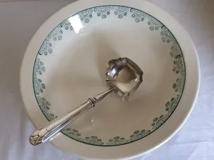 Colección de cucharas de diseñador moderno de lujo, cubiertos de metal hechos a mano para cocina elegante y mesa de comedor - Product Image 5