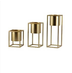 Paniers et jardinières de fleurs dorées décoratives Jardinière en métal avec support pour la décoration de la maison et du jardin Jardinière de sol en 3 tailles - Product Image 2