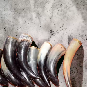 Corne médiévale sculptée Viking pour et corne à boire durable Corne de buffle par l'artisanat en croissant - Product Image 4