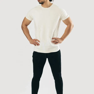 T-shirt pour homme en coton lourd 100% biologique, tricoté, de haute qualité, surdimensionné, avec logo personnalisé, durable, respirant, respectueux de l'environnement, Ringers - Product Image 4