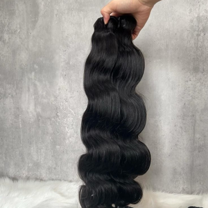 Cheveux humains naturels 100% vierges indiens bouclés Remy, cuticules alignées, style vague d'eau, double trame machine, prêts pour la permanente, simple trame, naturels - Product Image 4