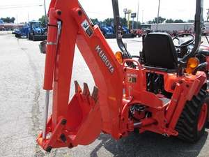Mini tracteur Kubota BX23S 4x4 avec chargeur frontal et pelle arrière |   Tracteur agricole compact 23HP, tracteur subcompact 4x4 avec chargeur - Product Image 5