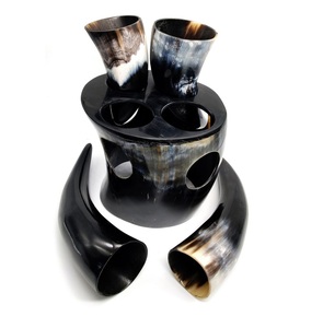 Cristalería grabada de la mejor calidad hecha a mano, jarra de cerveza caliente blanca de estilo vikingo natural con soporte, diseño de cuerno pulido con espejo clásico - Product Image 6