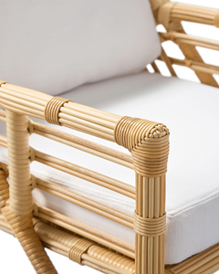 Silla de comedor moderna de teca tejida a mano con cojines blancos para sala de estar de Villa - Product Image 5