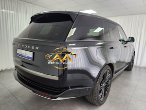 Land Rover Range Rover HSE P530 2023 SUV Automático 4.1-6L Turbo Gasolina Euro VI Asientos de Cuero Neumáticos R18 Techo Panorámico LED - Product Image 3