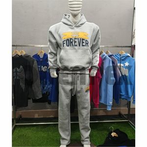 Survêtement ajusté / Survêtement décontracté tendance / Survêtements pour adultes avec impression sérigraphique, jogging fabriqué par OneApex - Product Image 2