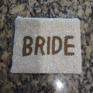 Monedero de Cuentas Coloridas Hecho a Mano con Diseños, Textos y Patrones Únicos, Perfecto para Regalos y Uso Diario - Product Image 1