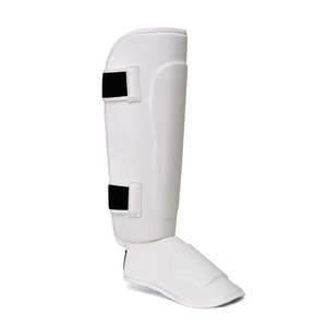 สนับแข้งหนังป้องกันสูงสำหรับผู้ชายสินค้ามาใหม่อุปกรณ์ให้ความอุ่นและที่ป้องกันขาผลิตในปากีสถาน - Product Image 2