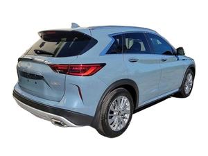 SUV de luxe d'occasion 2024 |   Essence turbo 2,0 L |   Transmission intégrale automatique |   Intérieur en cuir |   Toit ouvrant panoramique |   Véhicule à conduite à gauche - Product Image 2