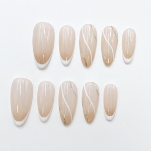 Set di chiodi da bara corta di lusso stile leggero bianco Chic Aura Press-On - Product Image 1