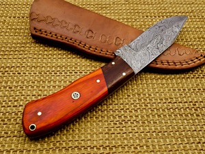 Couteau de bushcraft à lame fixe de haute qualité fait à la main couteau de camping de survie en acier à haute teneur en carbone avec lame fixe personnalisable OEM - Product Image 3