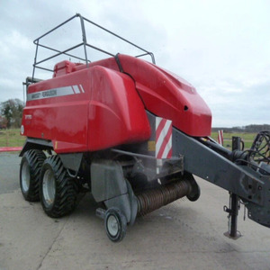 Nuevo Motor de Caja de Cambios para Mini Empacadora Massey Ferguson Usada, 36.8kw, Capacidad de 500kg para Empacar Heno, 3 Años de Garantía - Venta al por Mayor Económica - Product Image 1