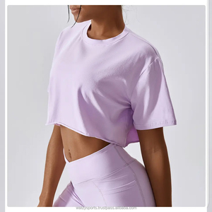 Offre Spéciale femme Logo personnalisé Mini mignon sans manches haut court 100% coton coupe ample solide entraînement débardeur haut court - Product Image 2