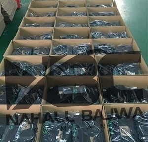 เสื้อฮู้ดดี้โอเวอร์ไซส์แบบยูนิเซ็กซ์ ผ้าหนา พิมพ์ลายดิจิทัล พร้อมโลโก้และป้ายกำกับแบบกำหนดเอง เสื้อผ้าฤดูหนาว - Product Image 4