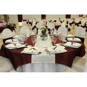 Tovaglia bianca 180 cm Novotex TNT 50 pezzi B2B - Product Image 1