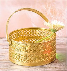 Hot Selling Custom Metal <b>Hamper</b> Basket with <b>Wicker</b> Design Rectangle Shape for Kitchen & Bathroom Storage and Display - Product Image 4