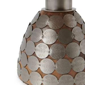 ฐานวางเค้กแบบดั้งเดิม ดีไซน์ลายเหรียญ ฐานตั้งทรงสูง ผลิตจากไม้และโลหะที่เป็นมิตรกับสิ่งแวดล้อม สำหรับเสิร์ฟเค้ก ขนมหวาน และจัดแสดง - Product Image 3