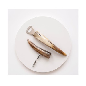 Ouvre-bouteille en corne naturelle faite à la main utilitaire de conception de collection élégant et durable rustique pour les amateurs de bar à vin de bière - Product Image 6
