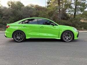 2025 RS3 มือสอง ไมล์น้อย เครื่องยนต์สมบูรณ์ ระบบเกียร์อัตโนมัติ หลังคาพาโนรามา ไฟหน้า LED พร้อมส่ง - Product Image 3