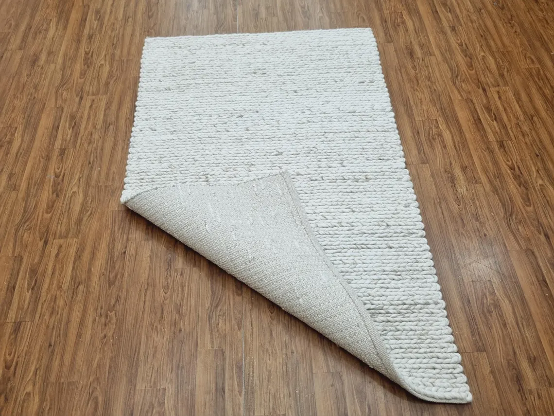 Identique à l'image