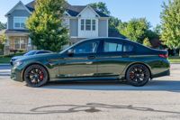 2023 M5 Competition Vert San Remo métallisé sur marron Aragon, V8 biturbo de 617 ch, transmission intégrale, non modifié