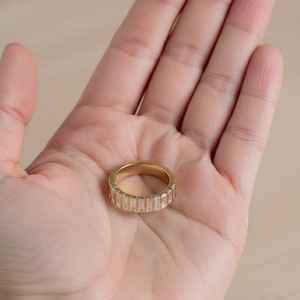 Bague éternelle en moissanite taille baguette de luxe, argent 925 plaqué or, bijoux faits à la main pour mariage, anniversaire - Product Image 4