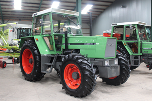 Tractores económicos Fendt a la venta, ruedas fuertes de motor de bajo consumo para componentes de núcleo de tierras de cultivo planas montañosas, incluyen caja de cambios de bomba - Product Image 3