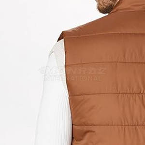 เสื้อกั๊กพัฟเฟอร์ผู้ชายรุ่นใหม่ปี 2025 ระบายอากาศได้ดี เหมาะสำหรับฤดูหนาว คุณภาพสูง ผลิตจากไนลอน/โพลีเอสเตอร์ - Product Image 3