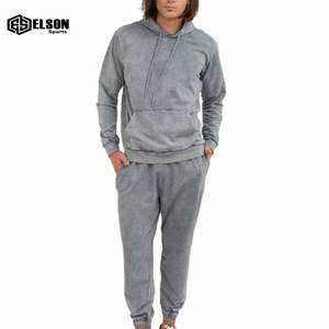 Gran oferta profesional Unisex pulóver con capucha y pantalones de chándal apilados conjunto estilo fresco Vintage gráfico chándal para hombres conjuntos - Product Image 3