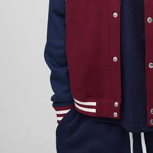 Chaqueta Universitaria Deportiva Unisex Personalizada 2025, Chaqueta Universitaria con Bordado Chenille Personalizado, MOQ Bajo, Etiqueta Privada - Product Image 6