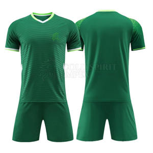 Uniformes de fútbol personalizados de alta calidad para hombres MOQ bajo para adultos - Product Image 1