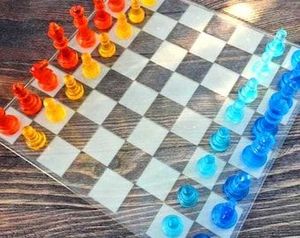 ชุดกระดานหมากรุกไม้และเรซินแบบกำหนดได้เองชุดหมากรุกสุดหรูทำจากเรซิ่นสีแดงสีดำชิ้นหมากรุกโดยหัตถกรรม tayyab - Product Image 6