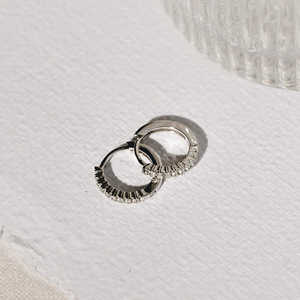 Pendientes de Plata 925 con Moissanita, Corte Redondo, Cierre de Palanca, Joyería Elegante y Lujosa para Mujer - Product Image 1