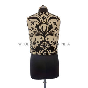 Chaqueta Corta Sin Mangas con Diseño Nuevo, Acolchada, Estampada, Bordada a Mano con Diseño Suzani, 100% Algodón, Floral, para Mujer, Ropa de Invierno, Reversible - Product Image 6