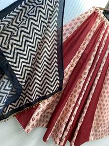 Para esta próxima temporada de Navaratri, nuestro exclusivo lehenga choli moderno para fiestas, completamente cosido. - Product Image 3