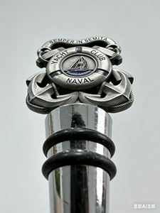 Juego de Tapones de Vino Metálicos Náuticos Premium – Regalo Personalizable para Amantes del Vino |   Tapones para Botellas de Vino de Aleación de Zinc con Caja de Regalo - Product Image 4