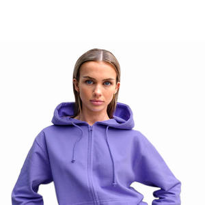 Sweat à capuche zippé en polaire pour femme avec logo frontal, coupe classique pour l'automne/hiver - Product Image 3
