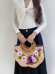Bolso de Hombro de Jacinto de Agua Hecho a Mano de Primera Calidad, Dos Flores, Cómodo, Duradero, Elegante y Lujoso, Diseño de Flor de Albaricoque Vintage - Product Image 6