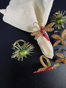 Dragon Fly and Flower Design Brown Rond de serviette Élégant accessoire de décoration de table pour la maison, le repas, le mariage et la fête de l'Inde - Product Image 3