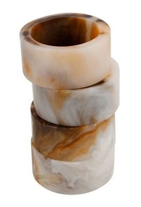 Anneaux de serviette en bois vibrant Bords lisses Style américain écologique pour les thèmes de table à manger colorés Décor de célébration saisonnière - Product Image 3