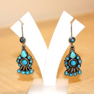 Boucles d'oreilles ethniques en argent sterling naturel 925 fabriquées à la main forme ovale pierres de cristal de guérison turquoise grande idée cadeau - Product Image 1