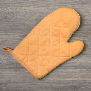 Professional White Color Plain Style High Quality Heat Resistant 100% Cotton Dishwasher Safe <b>Oven</b> Mitten at Best Price in India - Product Image 2