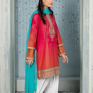 Robe d'hiver ethnique Shalwar Kameez pakistanaise indienne Punjabi en coton et lin pour les fêtes et autres occasions - Product Image 3