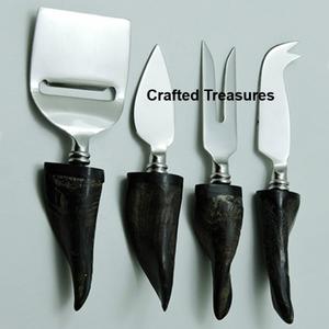 Meilleurs ensembles de fromage en acier inoxydable de finition avec manche en os Couverts Couteau Ensemble de 4 ustensiles trancheurs de beurre et de crème - Product Image 5