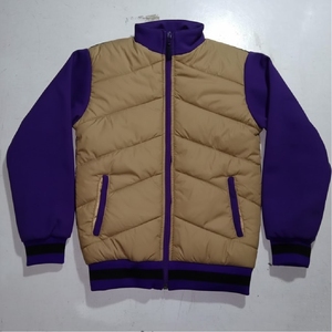 Chaqueta Varsity Negra con Cierre de Cremallera, Estilo Atlético Clásico con Cierre Frontal - Product Image 5
