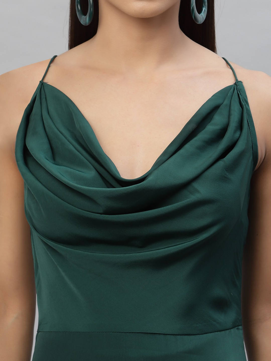 สีเขียว