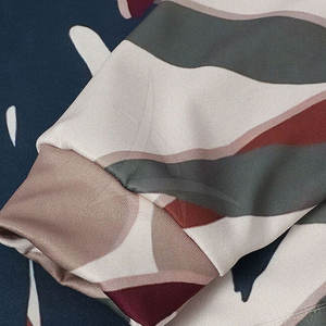 เสื้อฮู้ดดี้ผู้ชายแขนยาวพิมพ์ลายแบบซับลิเมชั่น ผ้าฝ้ายแท้ 100% ระบายอากาศได้ดี เป็นมิตรกับสิ่งแวดล้อม แฟชั่นคลาสสิกใหม่ สำหรับฤดูหนาว - Product Image 4