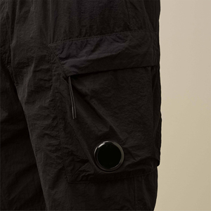 กางเกงขาสั้นคาร์โก้ผู้ชายผ้าโพลีเอสเตอร์สีดำแนวสตรีทแข็งแรงเป็นมิตรกับสิ่งแวดล้อมมีกระเป๋าข้างเอวยางยืดสำหรับใส่ลำลองในฤดูร้อน - Product Image 5